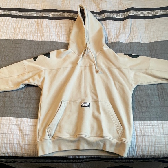 Adidas Sweatshirt/Hoodie - Picture 1 of 5